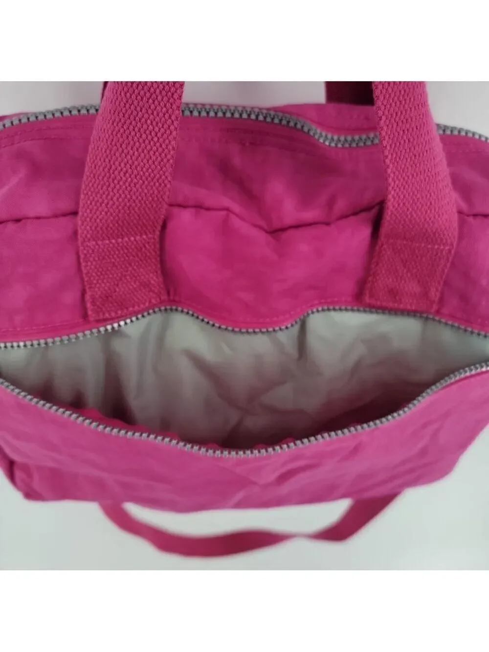 💗 Kipling Pink Messenger Bag w/ Monkey Charm – Cute, Lightweight & Ready to Go!